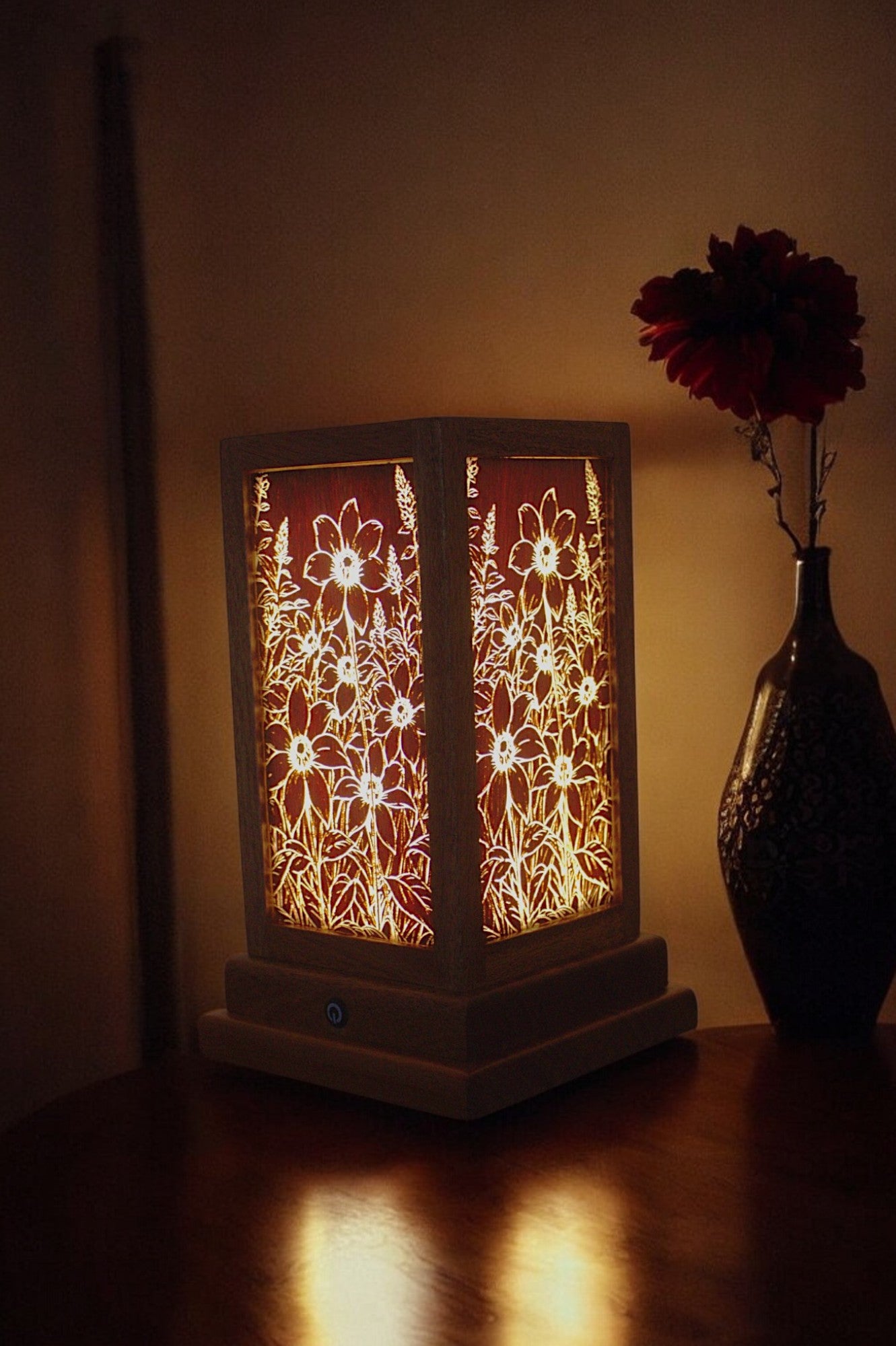 Flower Field Table Lamp