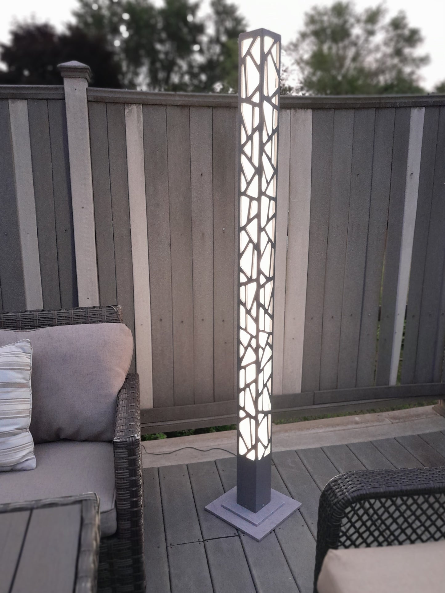 Outdoor Geometric Floor Lamp